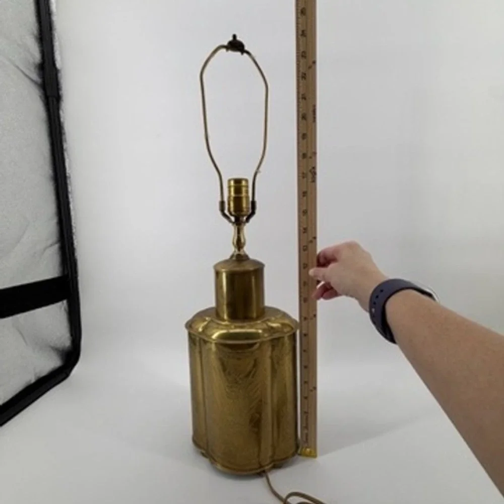 Vintage Brass Table Lamp‎ Asian Etched Bird Floral Bamboo Design Oriental Style